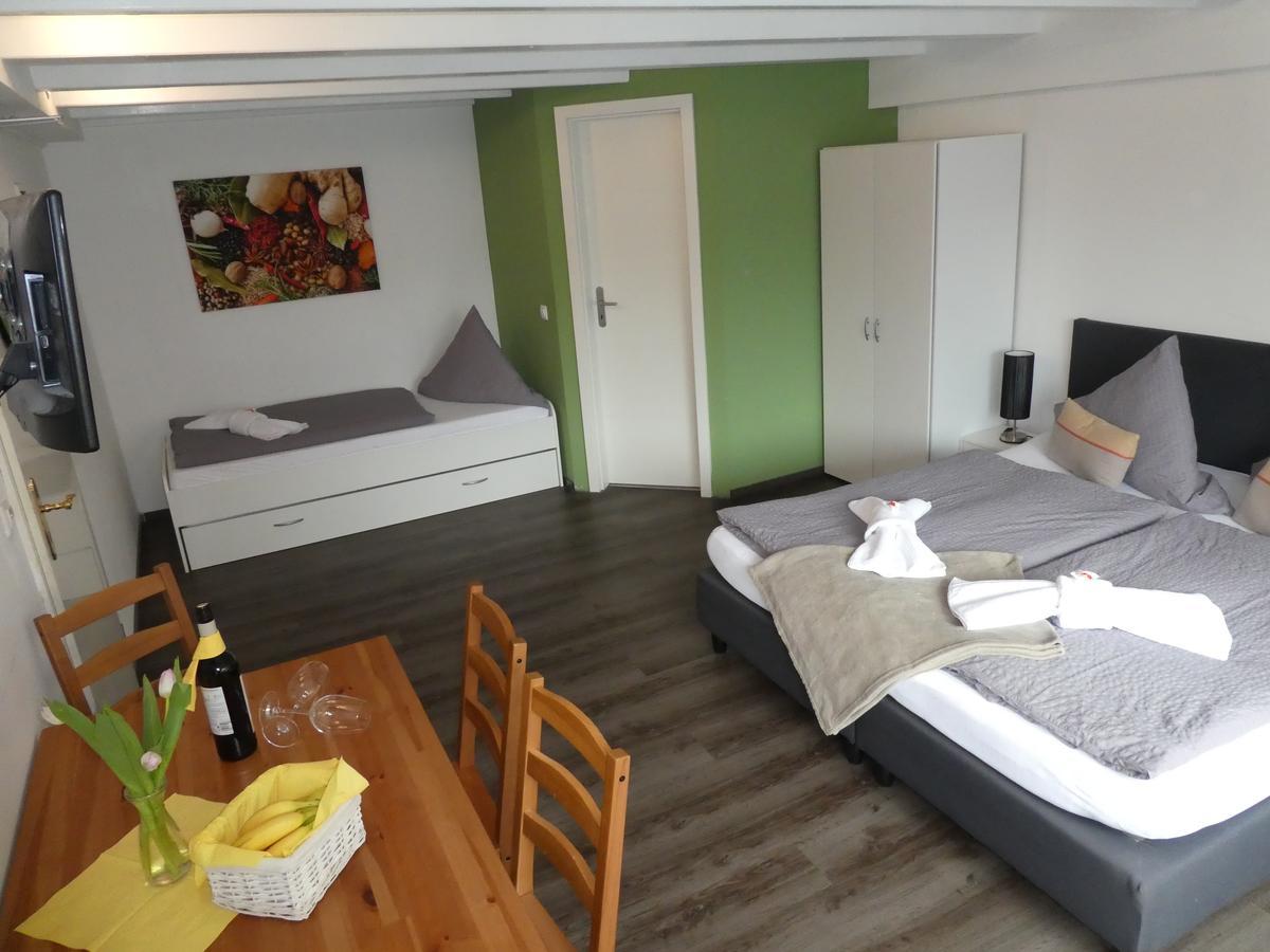 Ferienwohnungen Meersburg Stetten  Zimmer foto